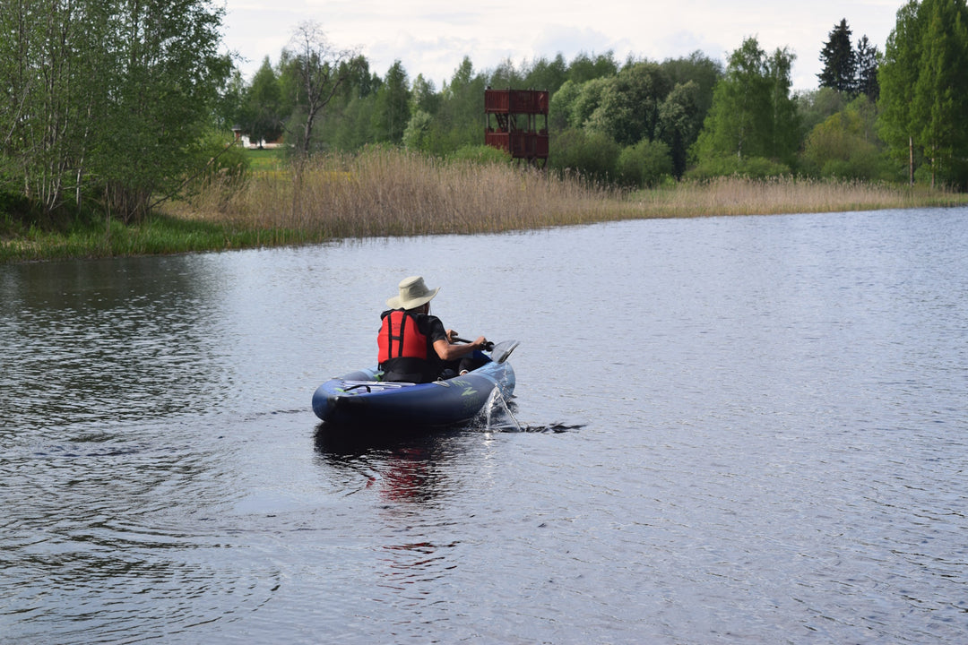 Ilmatäytteinen kajakki Adventure 1